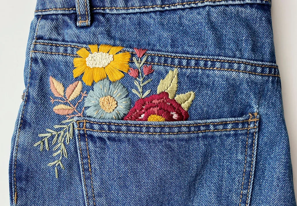 ファッショナブル刺繍花柄デニムジーンズスタイリッシュアパレル